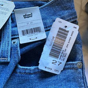 NWT - LEVI'S HI WAIST MOM JEAN